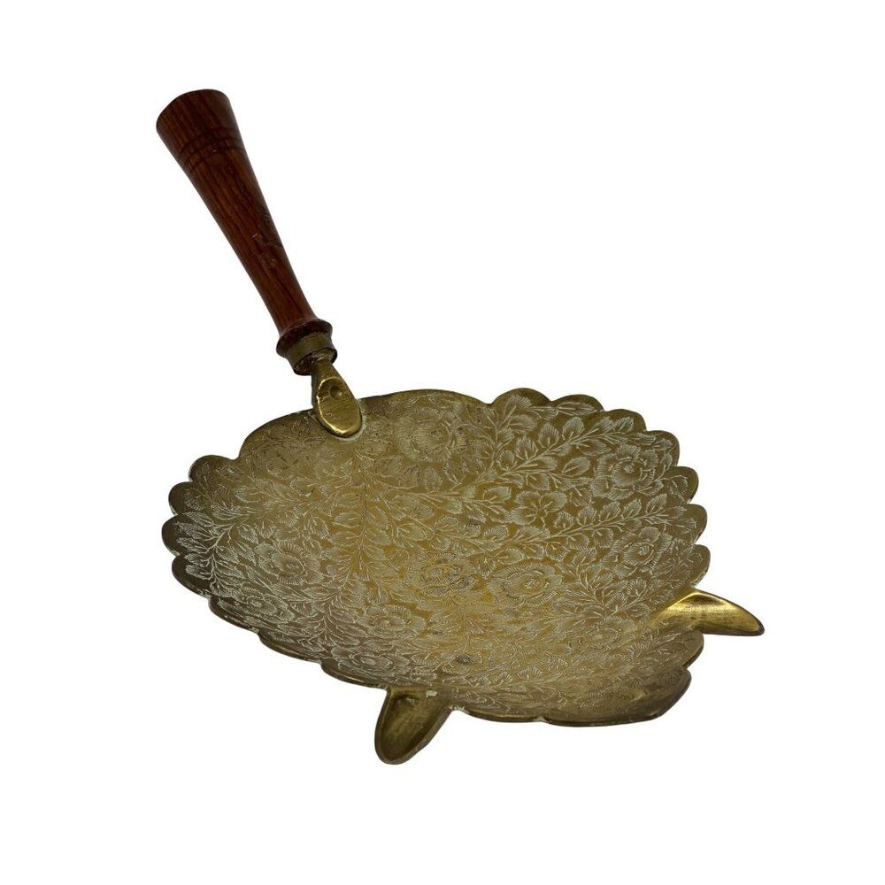 VTG Boho Hollywood‎ Regency Brass Etched Footed Ashtray Wood Handle Floral Motif